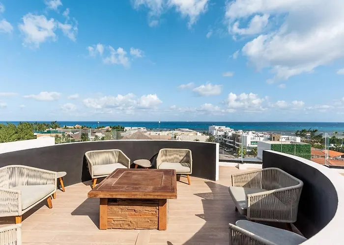 Casa de férias Mangrove View 2br W Rooftop Pool Near 5th Ave *