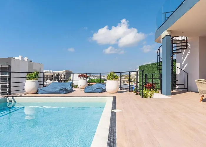 Mangrove View 2br W Rooftop Pool Near 5th Ave Playa del Carmen