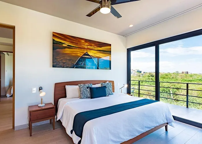 Mangrove View 2br W Rooftop Pool Near 5th Ave * Playa del Carmen